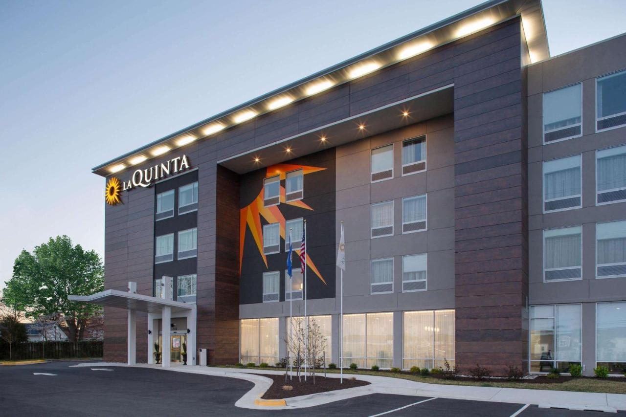 La Quinta Inn & Suites By Wyndham Manassas, Va- Dulles Airport Exterior photo